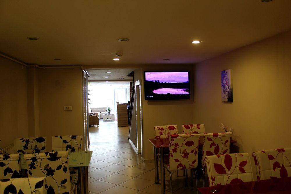 Pera Main Hotel Istanbul Bagian luar foto